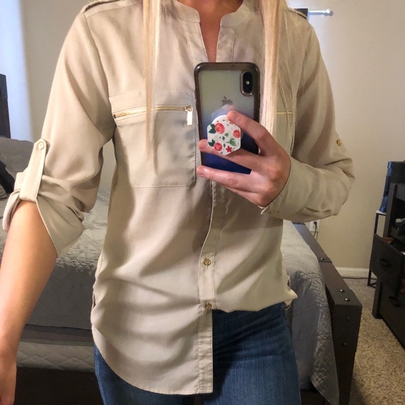 Calvin Klein rolled sleeved blouse - Picture 2 of 6